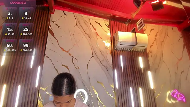 Snapshot of VictoriaDuart chatting on April 9, 2026, 8:26 pm VictoriaDuart online show from April 9, 2026, 8:26 pm