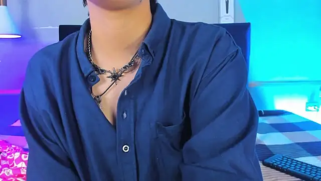 Snapshot of Tsuki_Maru chatting on December 18, 2025, 3:33 am Tsuki Maru online show from December 18, 2025, 3:33 am