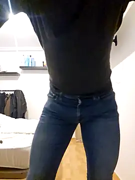 Snapshot of Latinfogoso84 chatting on November 18, 2025, 7:06 pm Latinfogoso84 online show from November 18, 2025, 7:06 pm