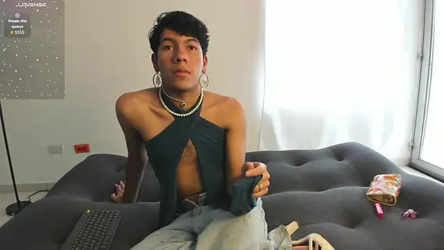 Snapshot of E_R_O_S_ chatting on November 20, 2025, 7:58 pm E R O S online show from November 20, 2025, 7:58 pm