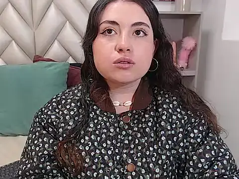 Vicluxxx online show from October 19, 2025, 1:03 pm