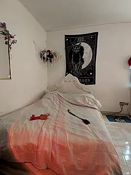 Snapshot of kathfendom chatting on December 16, 2025, 6:34 pm kathfendom online show from December 16, 2025, 6:34 pm