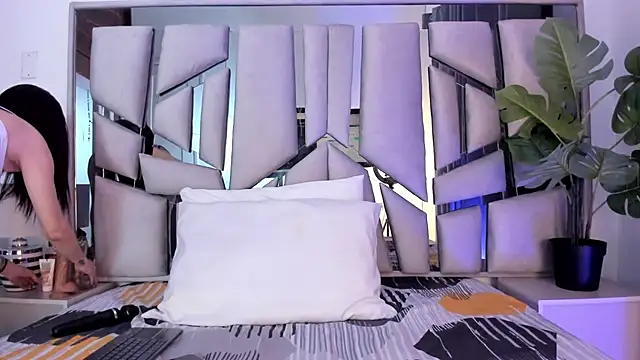 Snapshot of _valeria_saenz_ chatting on November 3, 2025, 2:50 am valeria saenz online show from November 3, 2025, 2:50 am