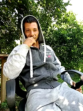 Snapshot of AlphaAlterX chatting on October 15, 2025, 1:30 pm AlphaAlterX online show from October 15, 2025, 1:30 pm