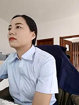 Snapshot of bingxin- chatting on September 20, 2025, 6:07 am bingxin- online show from September 20, 2025, 6:07 am