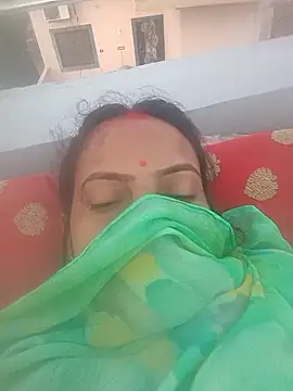 Snapshot of Hot_Seema83 chatting on June 10, 2026, 12:23 am Hot Seema83 online show from June 10, 2026, 12:23 am