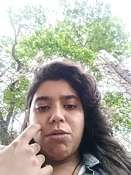 Maricamposs online show from November 6, 2025, 3:49 pm