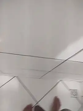 Snapshot of Novin23cms chatting on November 12, 2025, 10:13 pm Novin23cms online show from November 12, 2025, 10:13 pm