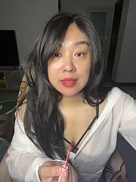 Snapshot of amam33 chatting on September 9, 2025, 10:47 am amam33 online show from September 9, 2025, 10:47 am