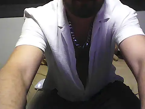 Snapshot of blondi4 chatting on December 16, 2025, 8:13 pm blondi4 online show from December 16, 2025, 8:13 pm