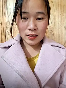 ALIENHR38 online show from November 19, 2025, 7:52 am