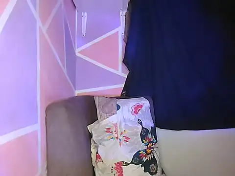 Supergigiiiii online show from September 13, 2025, 2:55 am