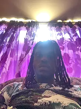 Snapshot of Wuu2now chatting on December 16, 2025, 11:25 am Wuu2now online show from December 16, 2025, 11:25 am