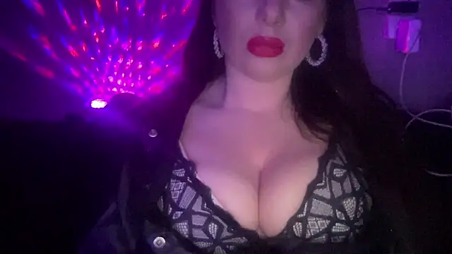 Djelina940 online show from January 7, 2026, 7:41 pm