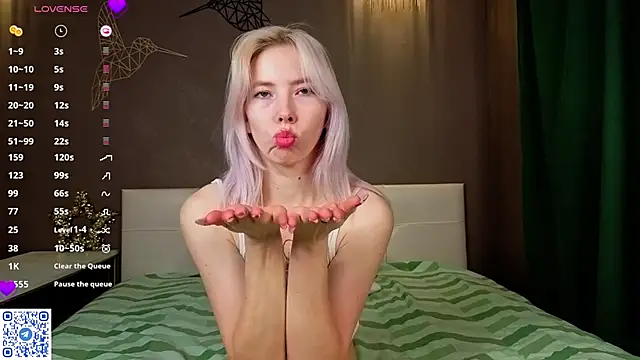 JuliannaWenger online show from January 12, 2026, 4:14 pm