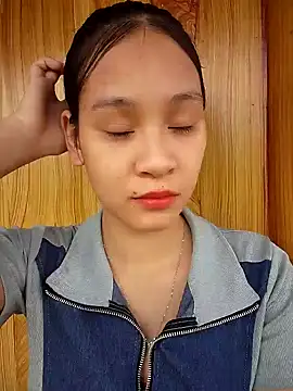 Snapshot of ChiecumBae chatting on September 9, 2025, 2:10 am ChiecumBae online show from September 9, 2025, 2:10 am