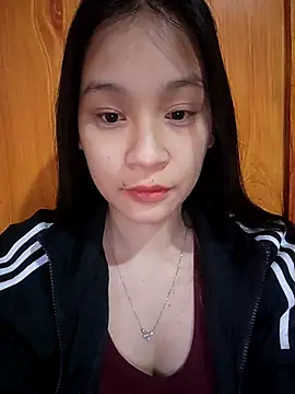 Snapshot of ChiecumBae chatting on December 4, 2025, 1:37 am ChiecumBae online show from December 4, 2025, 1:37 am