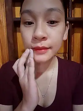 Snapshot of ChiecumBae chatting on October 12, 2025, 10:33 pm ChiecumBae online show from October 12, 2025, 10:33 pm