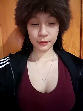 Snapshot of ChiecumBae chatting on November 30, 2025, 12:44 am ChiecumBae online show from November 30, 2025, 12:44 am