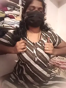 Snapshot of swetha01430 chatting on November 28, 2025, 3:23 pm swetha01430 online show from November 28, 2025, 3:23 pm