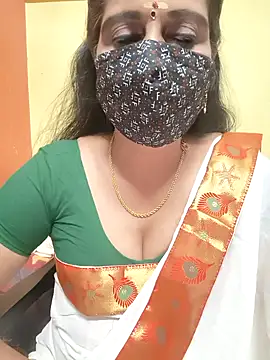 mallu-reshma online show from October 9, 2025, 5:57 pm