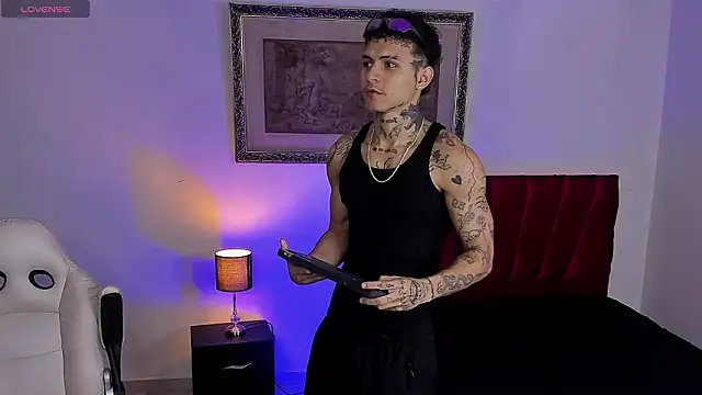 Snapshot of john_mystic chatting on February 3, 2026, 1:16 am john mystic online show from February 3, 2026, 1:16 am