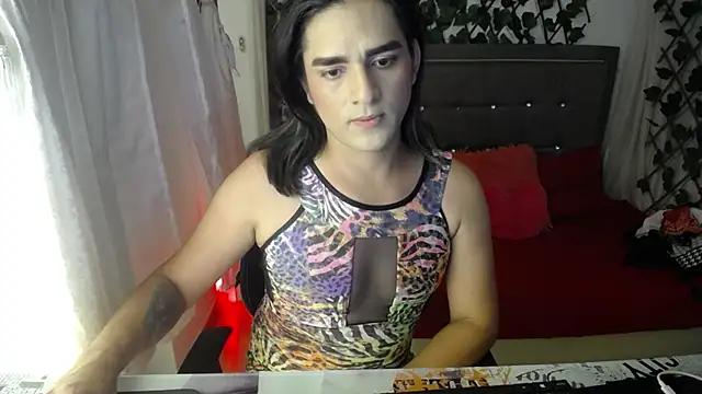 ivone golosa online show from November 6, 2025, 12:03 am