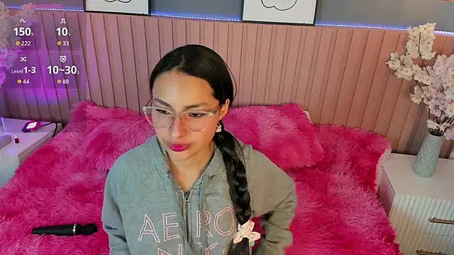 Snapshot of Annie__2 chatting on September 20, 2025, 12:21 pm Annie 2 online show from September 20, 2025, 12:21 pm