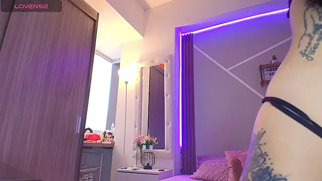 Little ginger online show from September 9, 2025, 8:07 pm