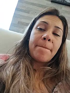 Snapshot of KittyHoleshot87 chatting on June 11, 2026, 4:15 pm KittyHoleshot87 online show from June 11, 2026, 4:15 pm