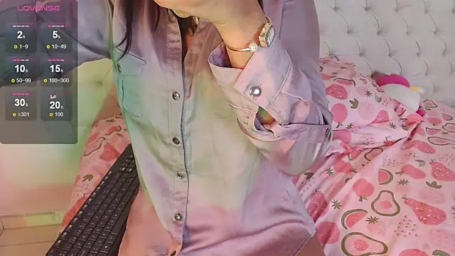 kiity horny  online show from March 28, 2026, 11:33 am