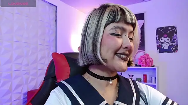 lil candy77 online show from March 24, 2026, 12:16 pm