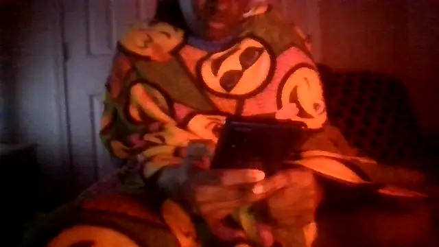 Snapshot of prettymaa chatting on September 28, 2025, 12:28 am prettymaa online show from September 28, 2025, 12:28 am