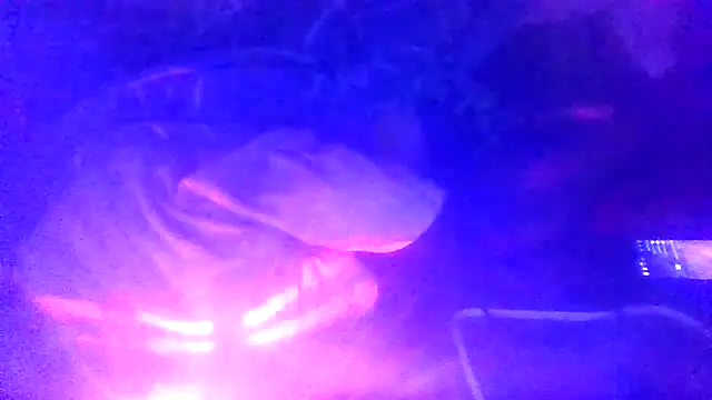 Snapshot of prettymaa chatting on December 15, 2025, 10:26 pm prettymaa online show from December 15, 2025, 10:26 pm