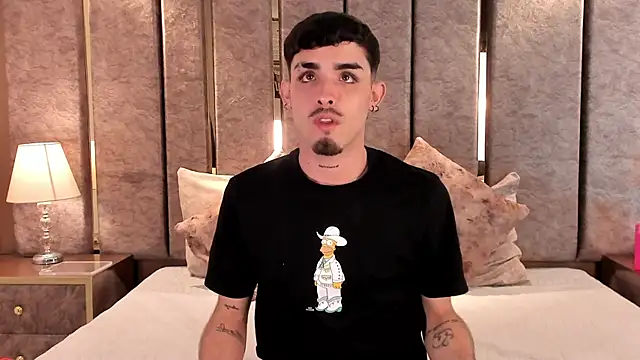 Snapshot of NikoStone_ chatting on January 17, 2026, 5:22 am NikoStone online show from January 17, 2026, 5:22 am