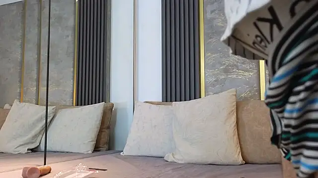 Snapshot of NikoStone_ chatting on February 20, 2026, 6:26 am NikoStone online show from February 20, 2026, 6:26 am