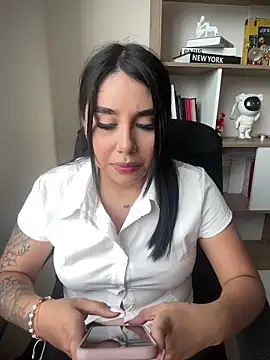 Sophie Dreamss online show from March 7, 2026, 8:47 pm