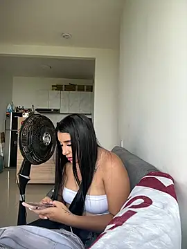 Snapshot of Sophie_Dreamss chatting on April 24, 2026, 9:28 pm Sophie Dreamss online show from April 24, 2026, 9:28 pm