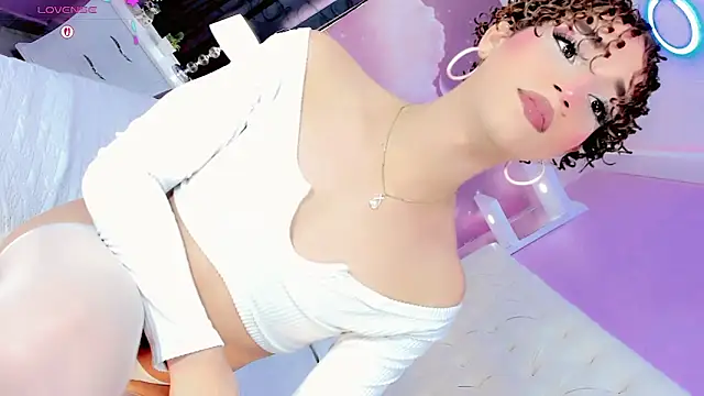 Snapshot of Nauthy_girl chatting on April 7, 2026, 12:29 pm Nauthy girl online show from April 7, 2026, 12:29 pm