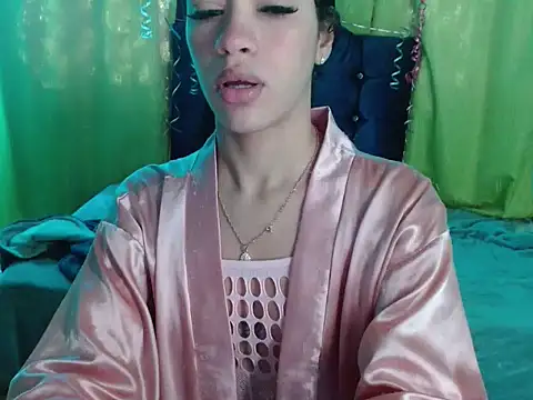 canelasexy 1 online show from November 15, 2025, 1:37 pm