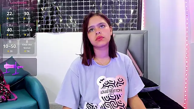 Sofia villareal online show from November 23, 2025, 12:37 pm