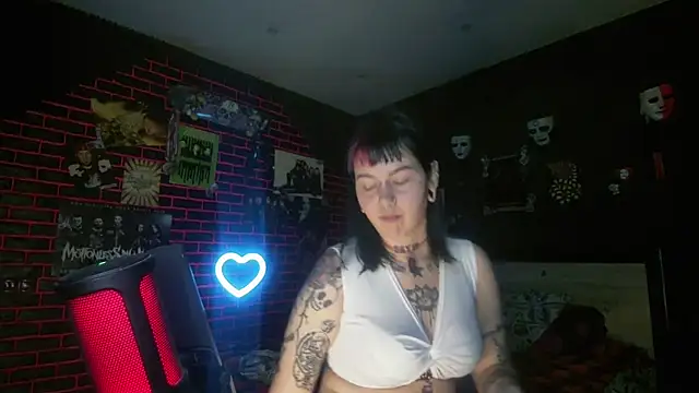 Snapshot of MessalinaOfficial chatting on September 10, 2025, 10:47 am MessalinaOfficial online show from September 10, 2025, 10:47 am