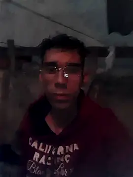 Snapshot of Dedede32 chatting on September 12, 2025, 9:14 pm Dedede32 online show from September 12, 2025, 9:14 pm