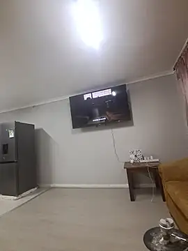 LuciousLyon online show from January 14, 2026, 9:51 pm