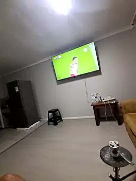 LuciousLyon online show from January 8, 2026, 9:32 pm