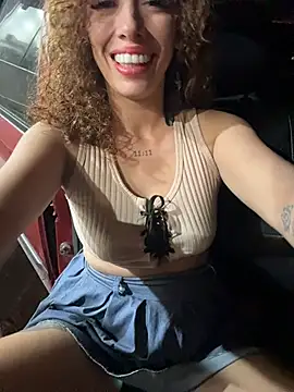 Snapshot of roxyrougee chatting on February 23, 2026, 12:12 am roxyrougee online show from February 23, 2026, 12:12 am