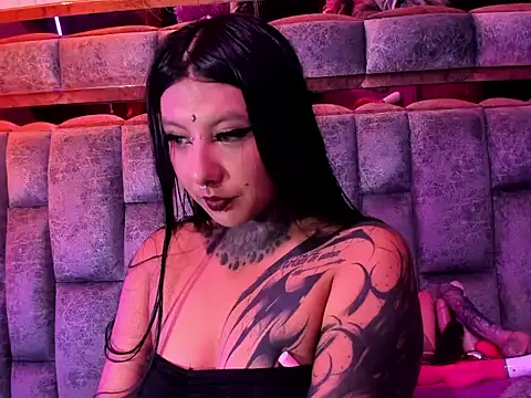 Snapshot of missashlyrosette chatting on September 17, 2025, 5:48 pm missashlyrosette online show from September 17, 2025, 5:48 pm