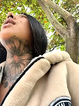 Snapshot of missashlyrosette chatting on November 26, 2025, 4:18 pm missashlyrosette online show from November 26, 2025, 4:18 pm