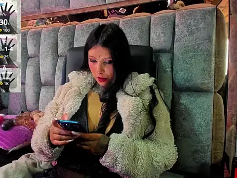 Snapshot of missashlyrosette chatting on November 17, 2025, 1:37 pm missashlyrosette online show from November 17, 2025, 1:37 pm