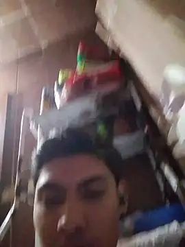 aispuro8505 online show from April 10, 2026, 7:37 am